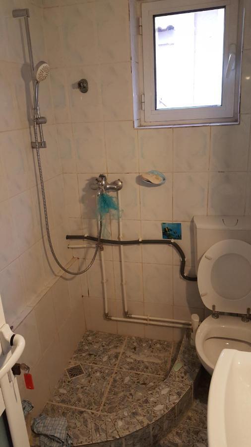Casele Lena Acomodação com café da manhã Aldesti  Exterior foto