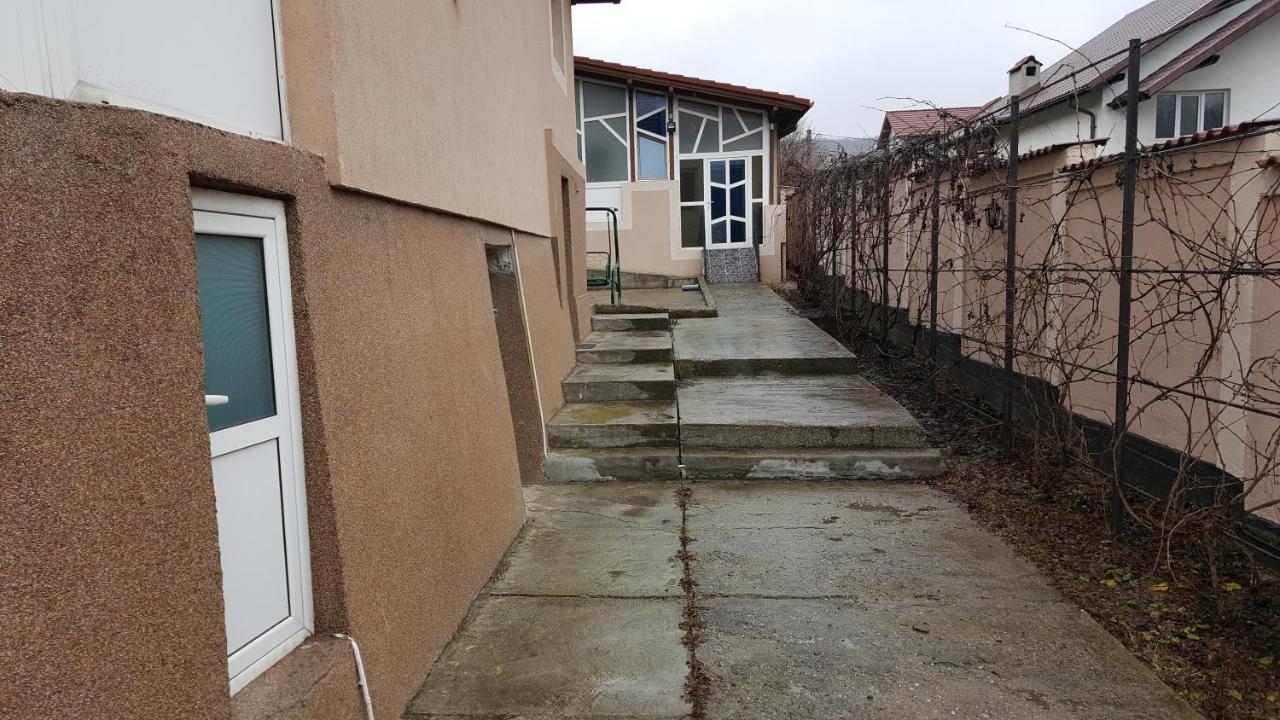 Casele Lena Acomodação com café da manhã Aldesti  Exterior foto